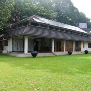 Serenity Lake Front Villa (Pvt) Ltd in Colombo