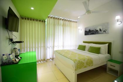 Thilhara Days Inn - image 7
