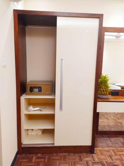Tropic Inn - Mount Lavinia - image 21