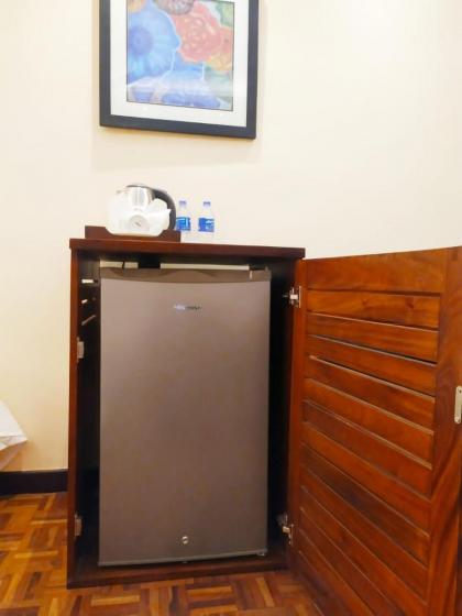 Tropic Inn - Mount Lavinia - image 22