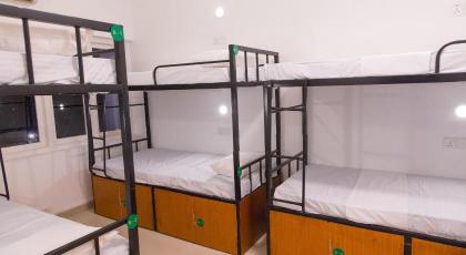 Hostel at Galle Face- Colombo - image 23