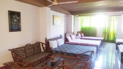 Beehive Colombo - image 26