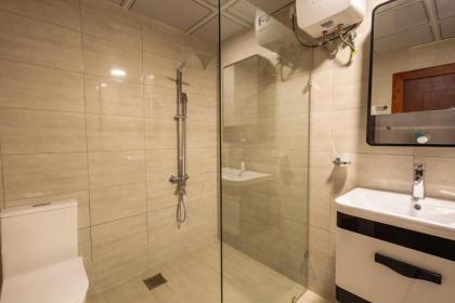 Saveira Colombo - image 23