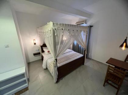Beverly Villa - image 29