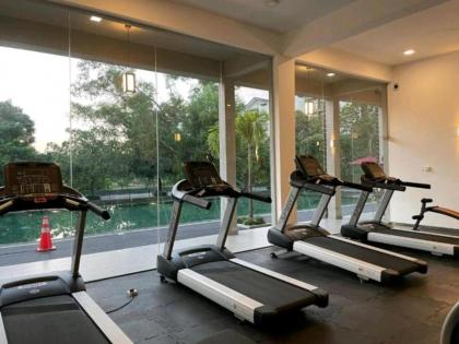Luxurious 2 bedroom apartment - Ariyana Resort Apartments -Athurugiriya - image 26