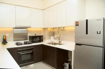 Cinnamon Life - Luxury 2 Bedroom Apartment Overlooking Colombo City - image 25