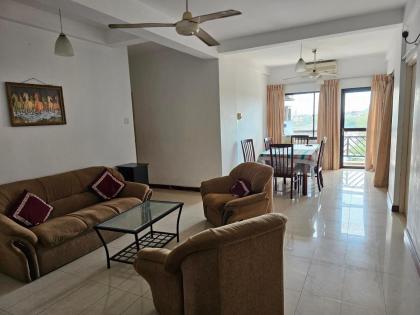 Colombo 9 - 3BR Fully Furnished Luxury Apartment - image 25