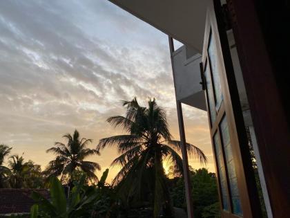 Sunshine Holiday Home at Wattala - image 27