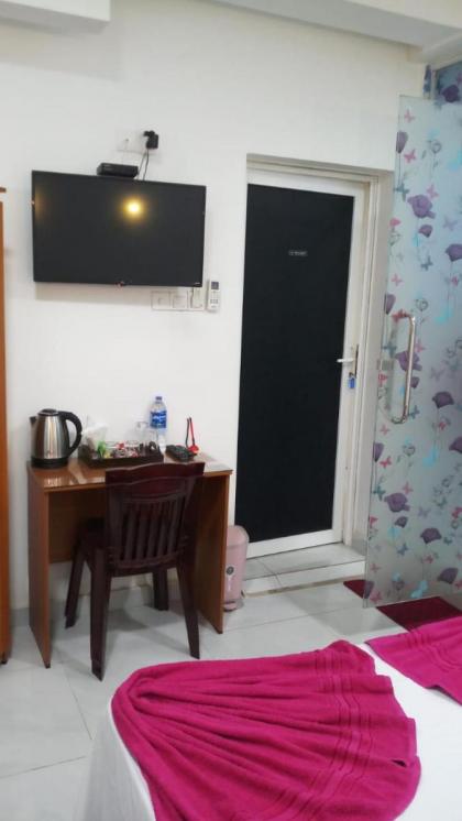 The New Residence - image 21